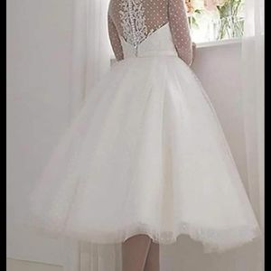 Gorgeous Tea Length Size 26 Wedding Dress